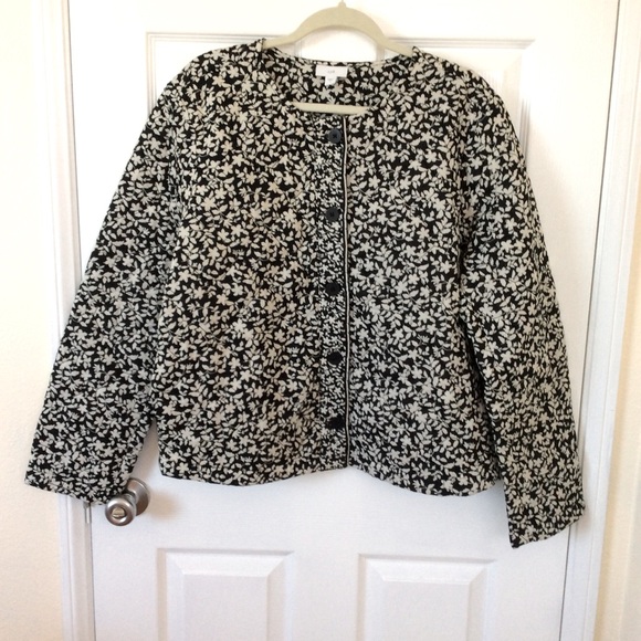 J.Jill Jackets & Blazers - J.Jill Quilted Floral Jacket size L